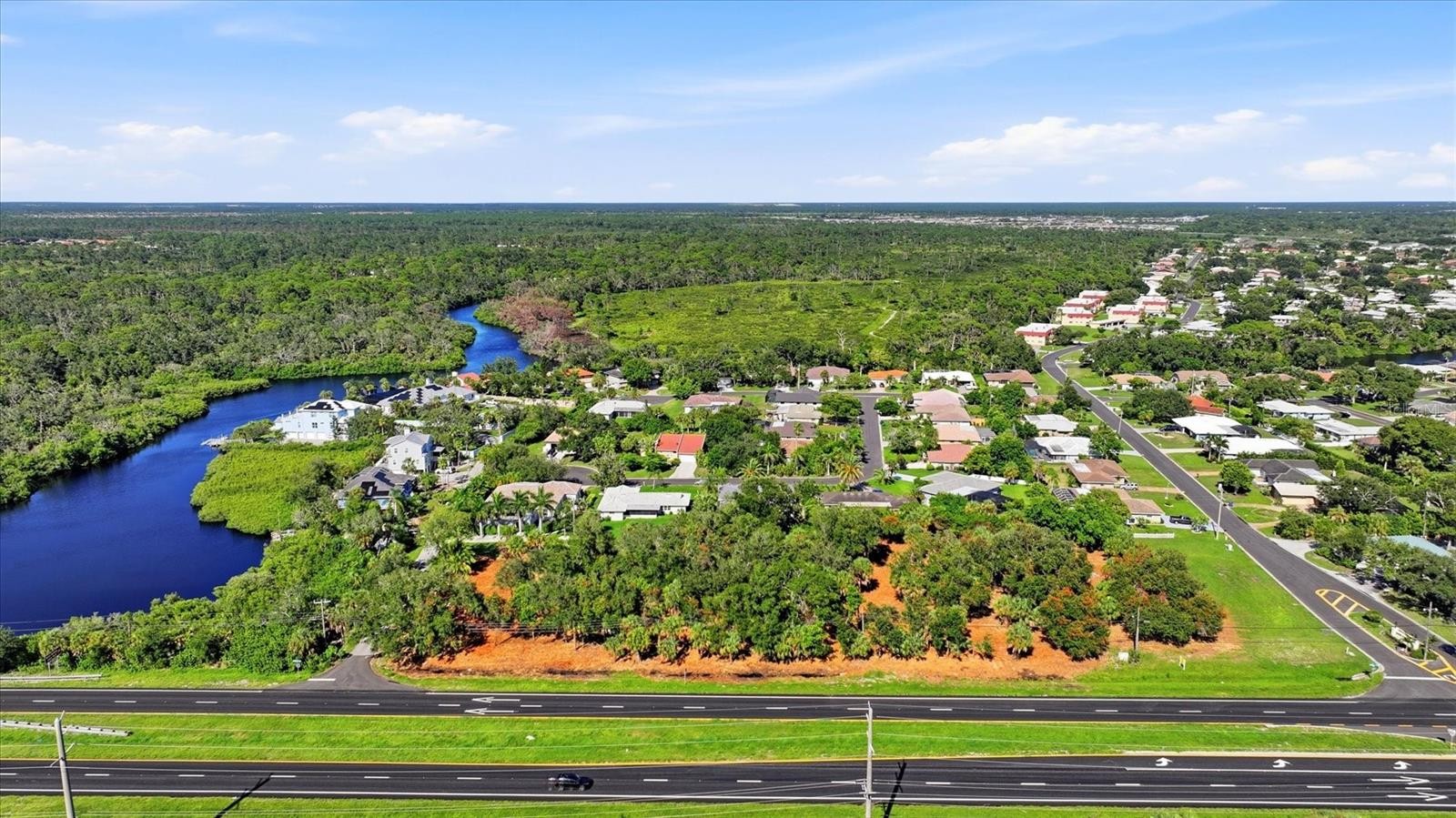2099 S TAMIAMI TRL