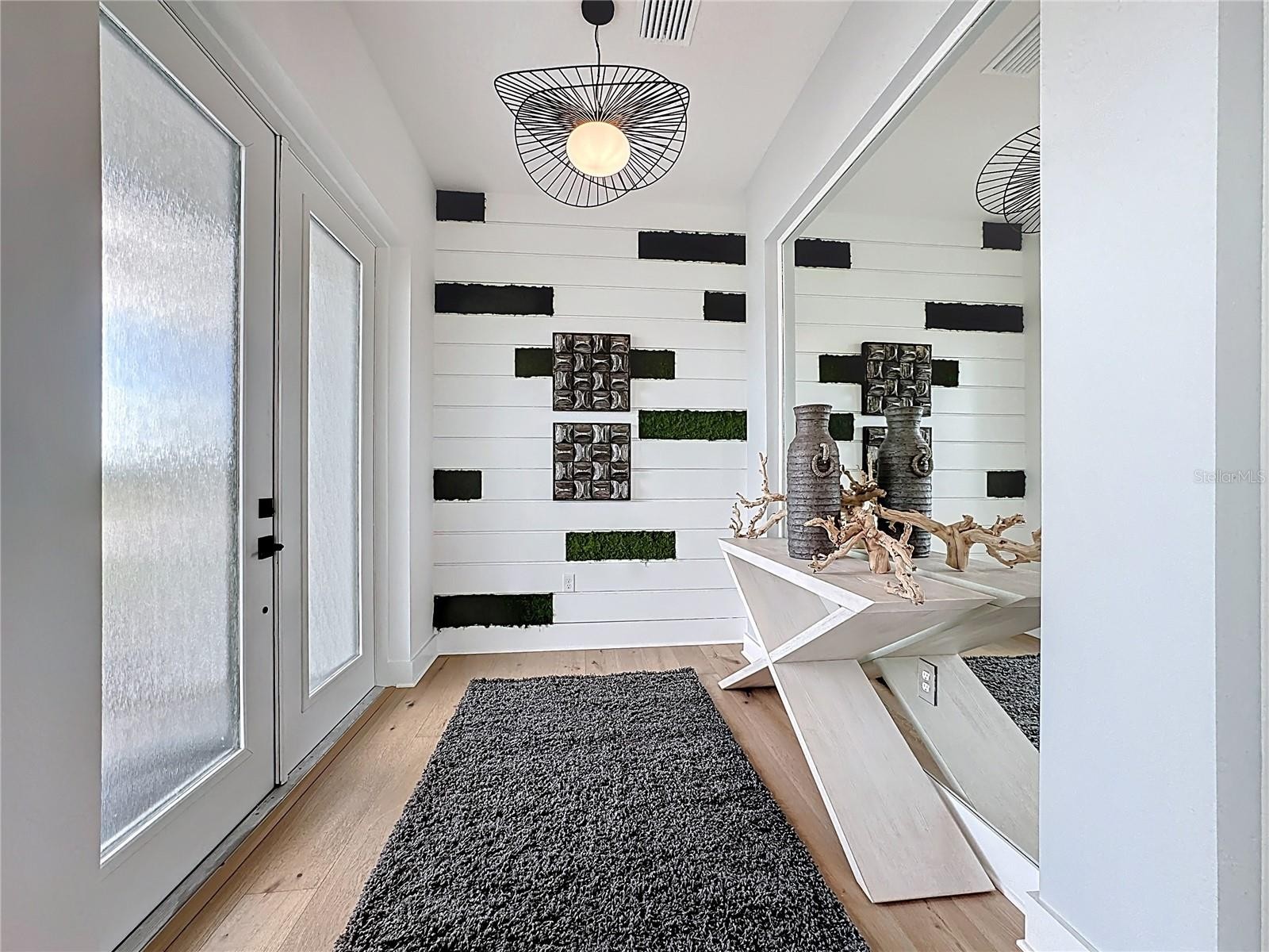 6105 WHITE MANGROVE LN