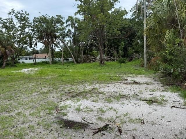 200 11TH AVE E