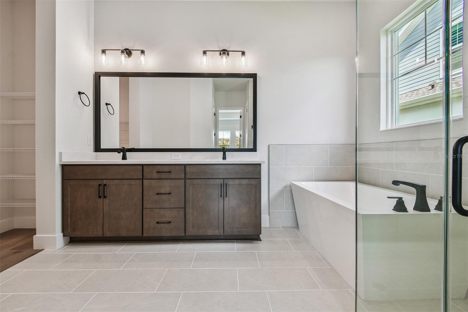 1614 RUNNING TIDE PL