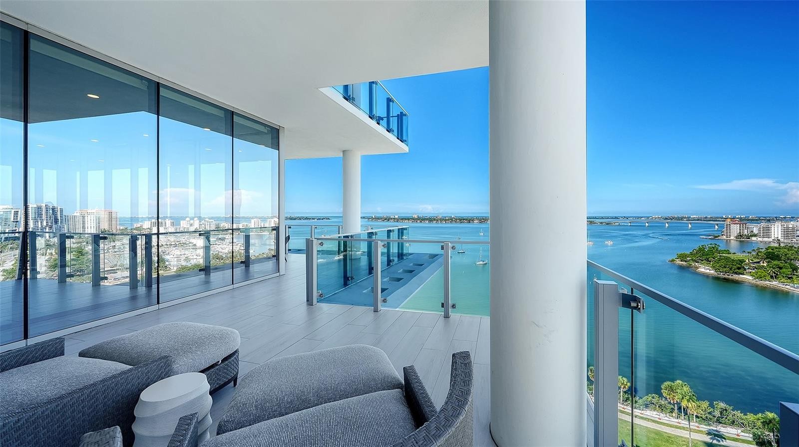 605 S GULFSTREAM AVE #13