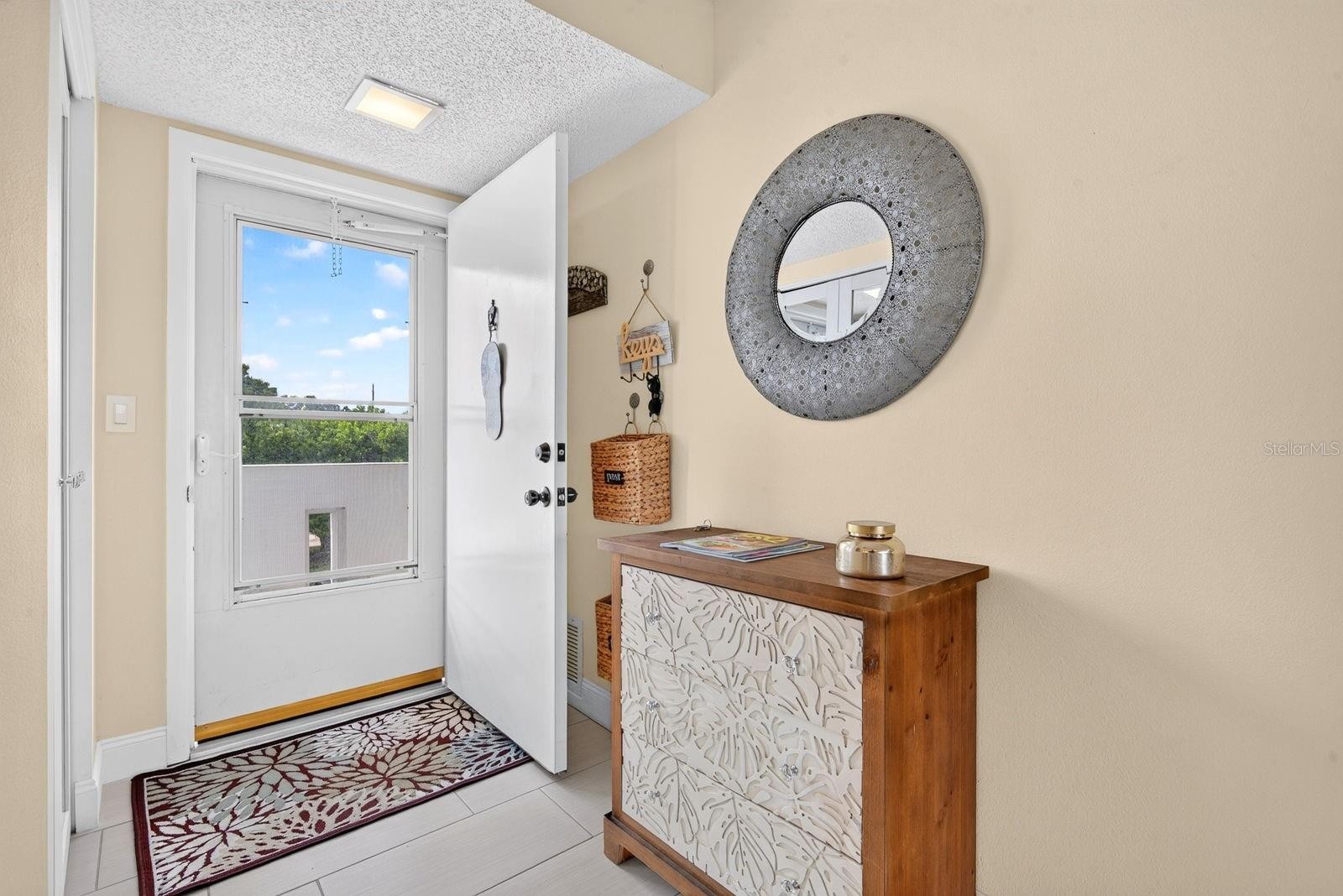 4240 IRONWOOD CIR #302A