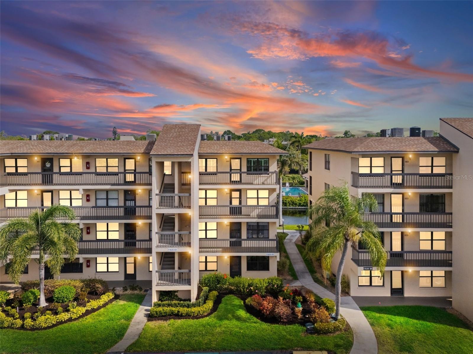 635 30TH AVE W #F 401