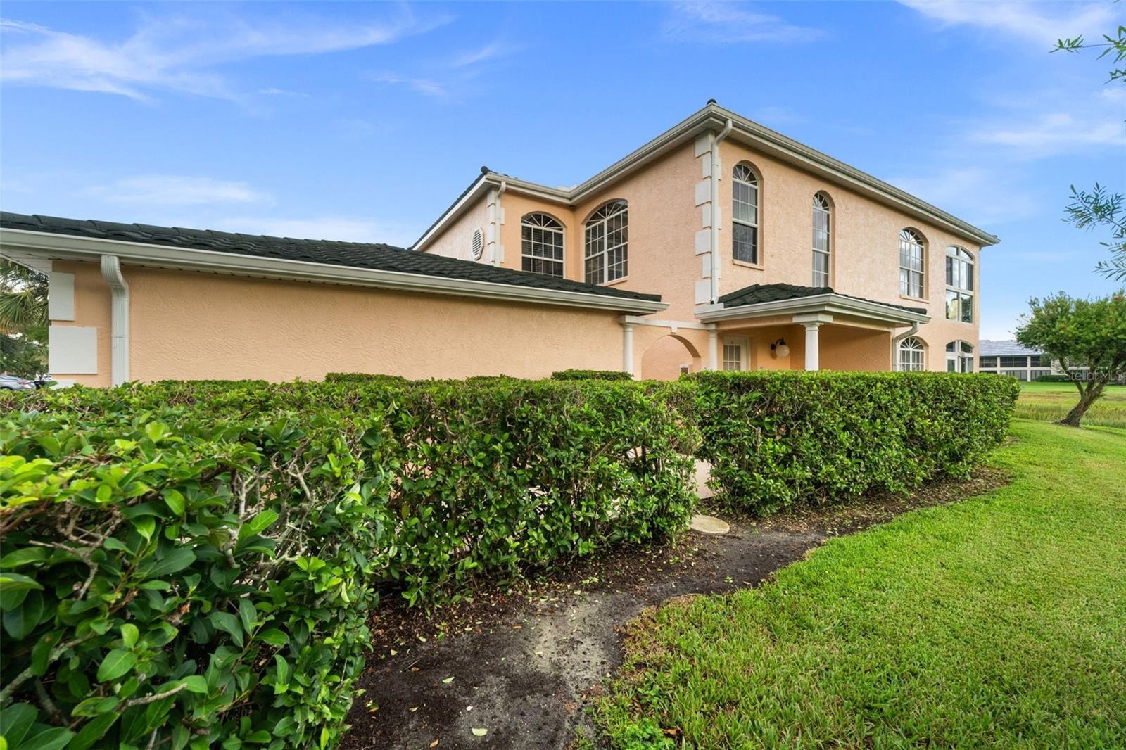 608 GONDOLA PARK DR #608