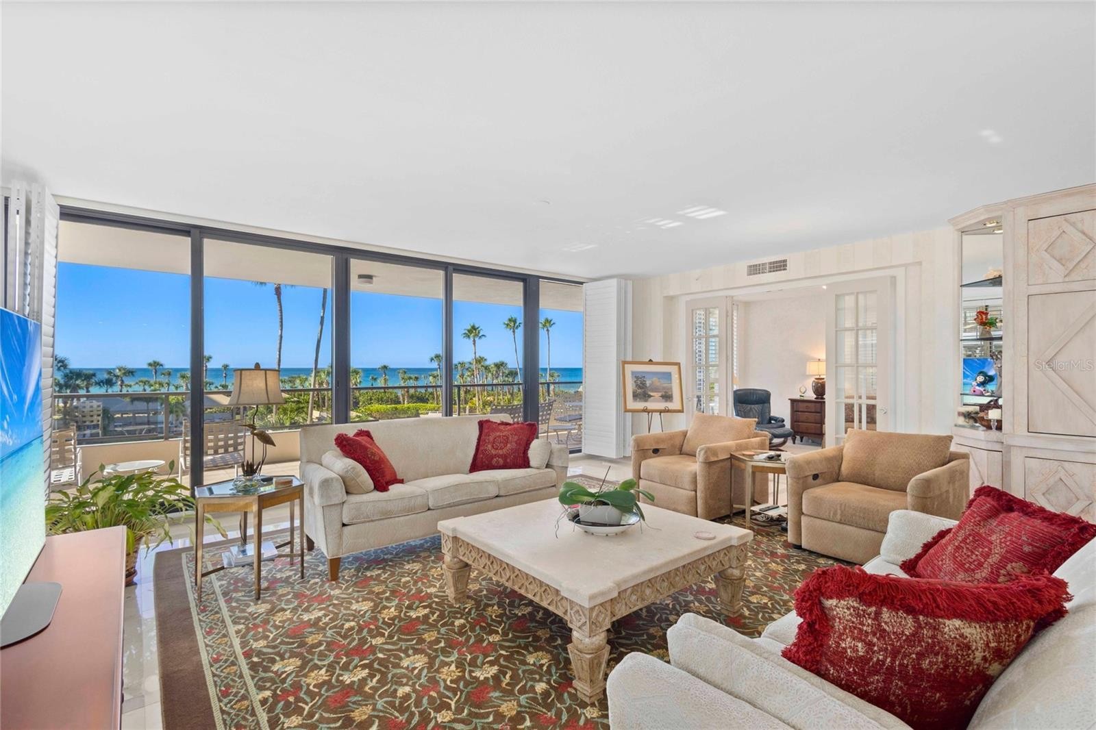 545 SANCTUARY DR #B204