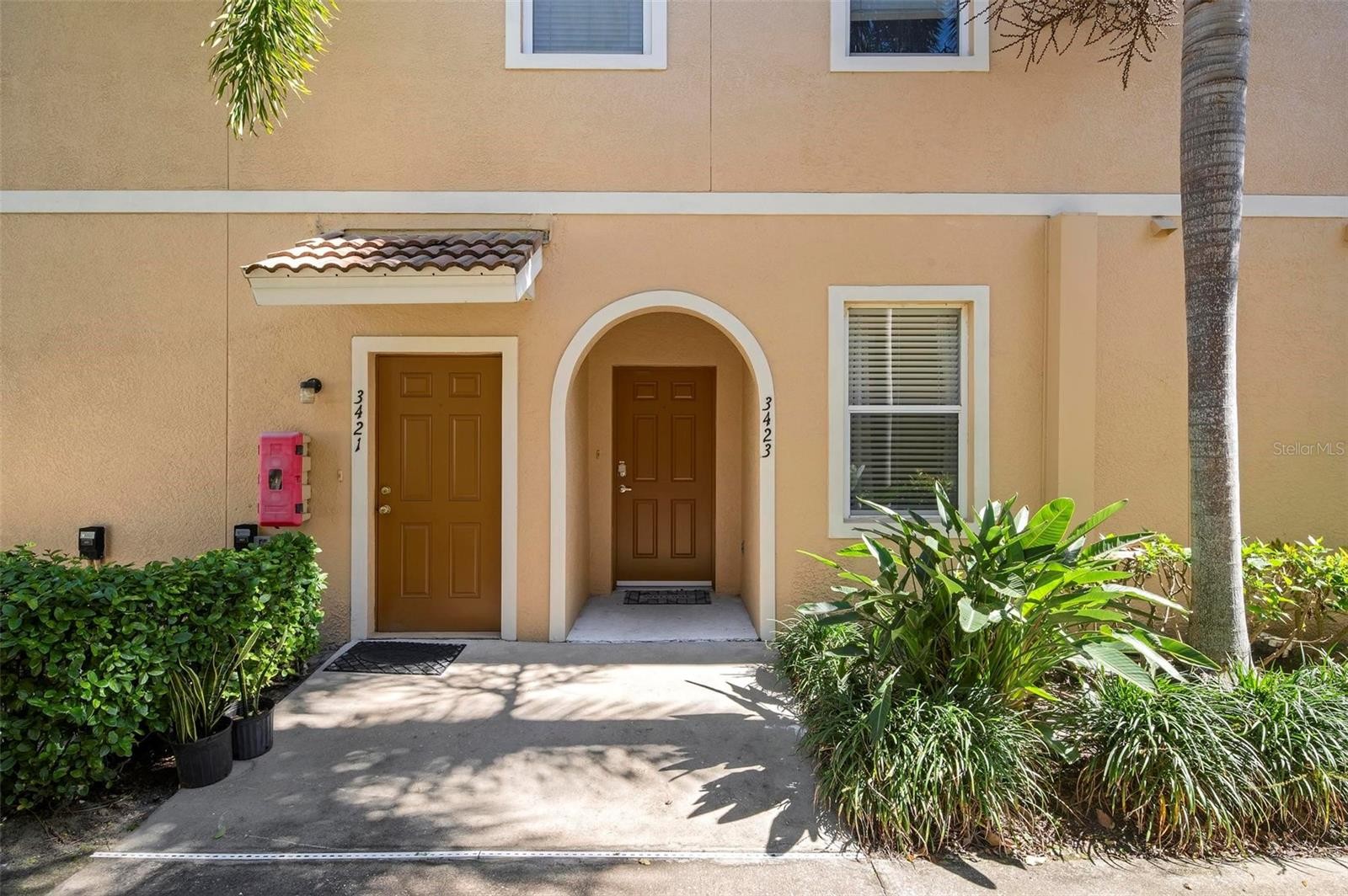3423 PARKRIDGE CIR #19-101