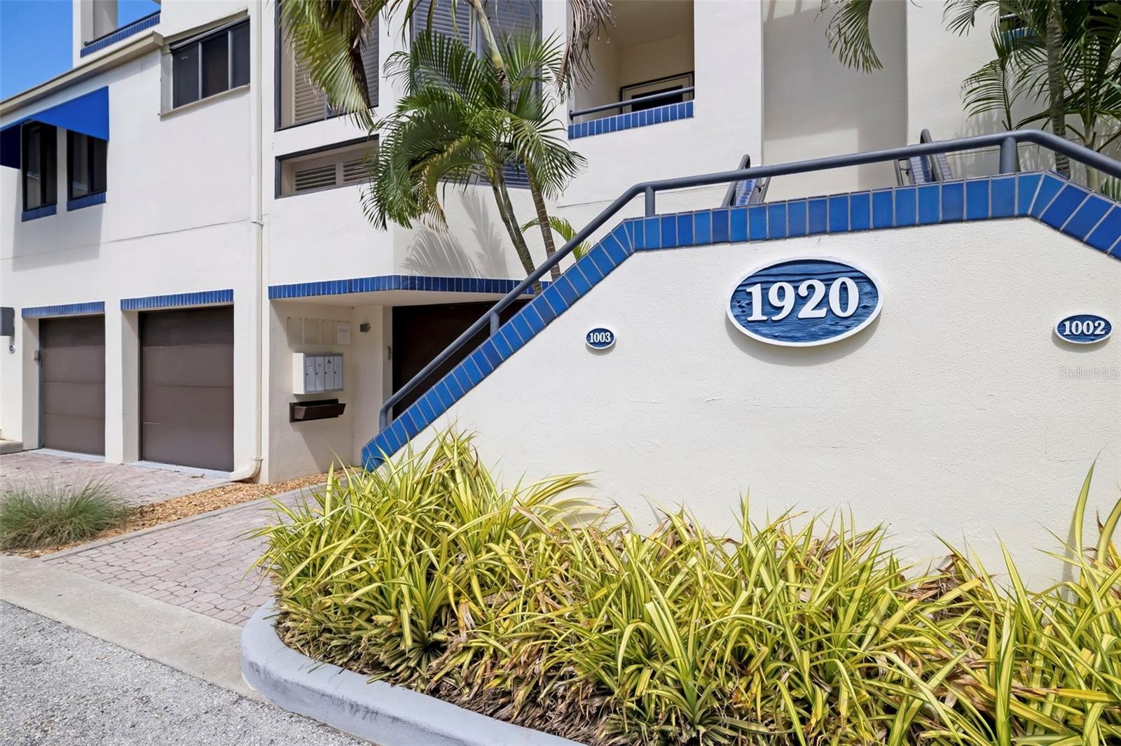 1920 HARBOURSIDE DR #1003