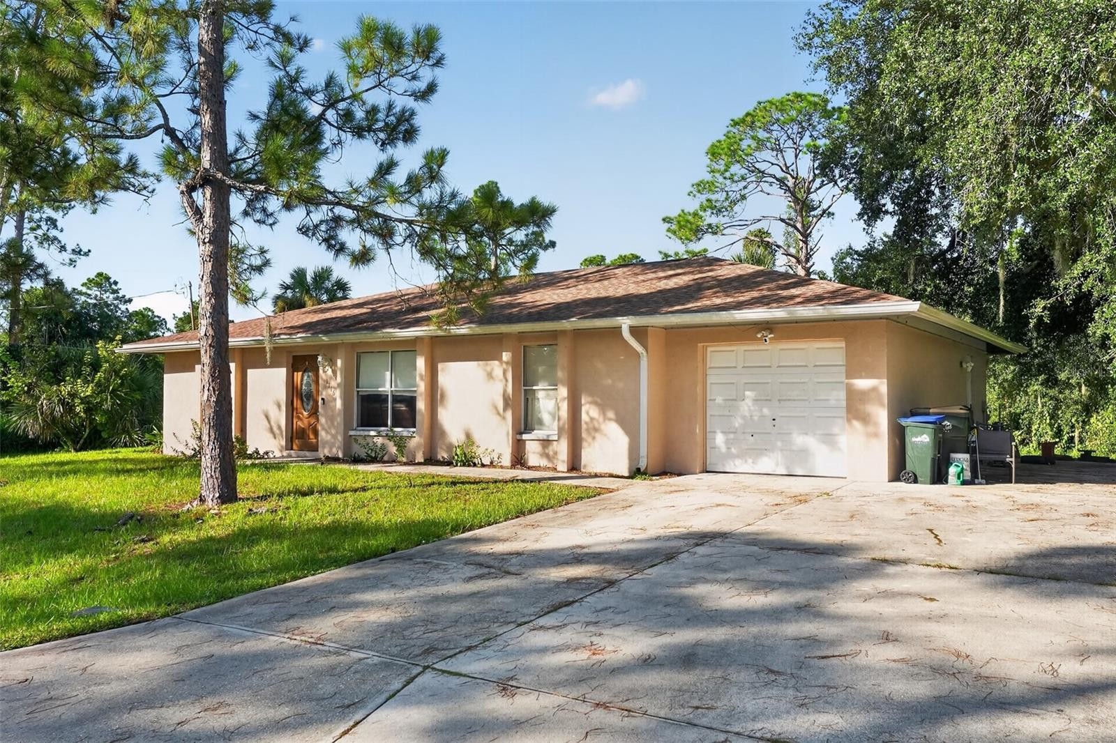 1116 DUSTIN RD