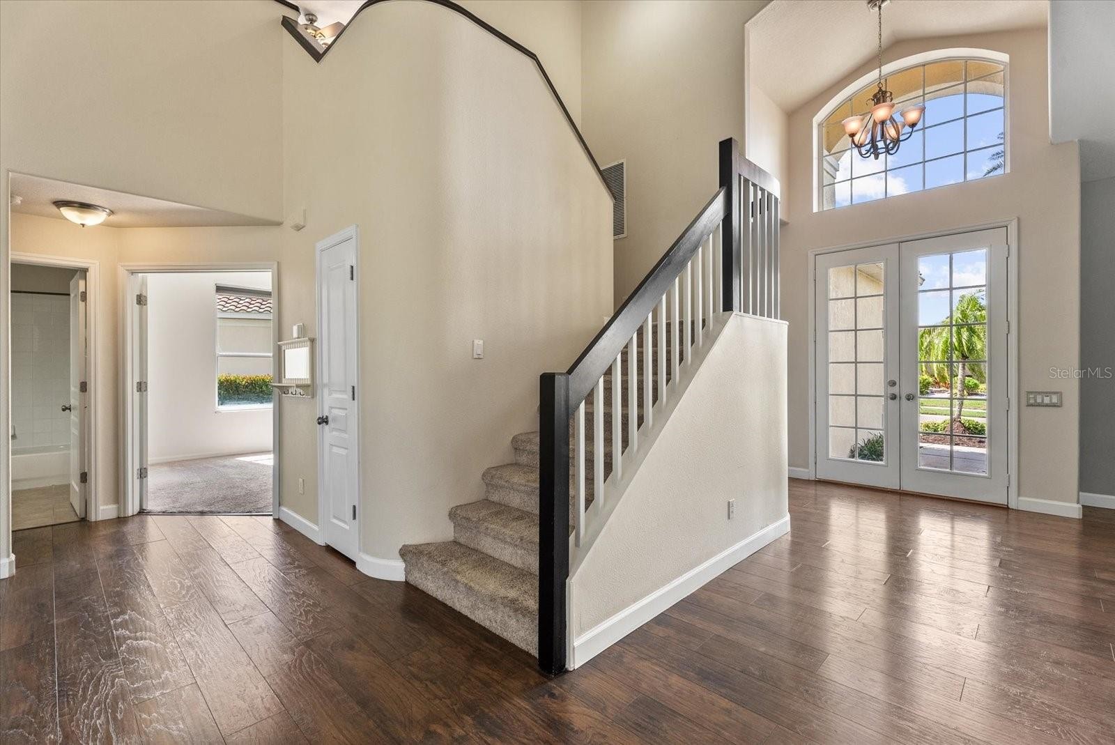 324 LANGHOLM DR