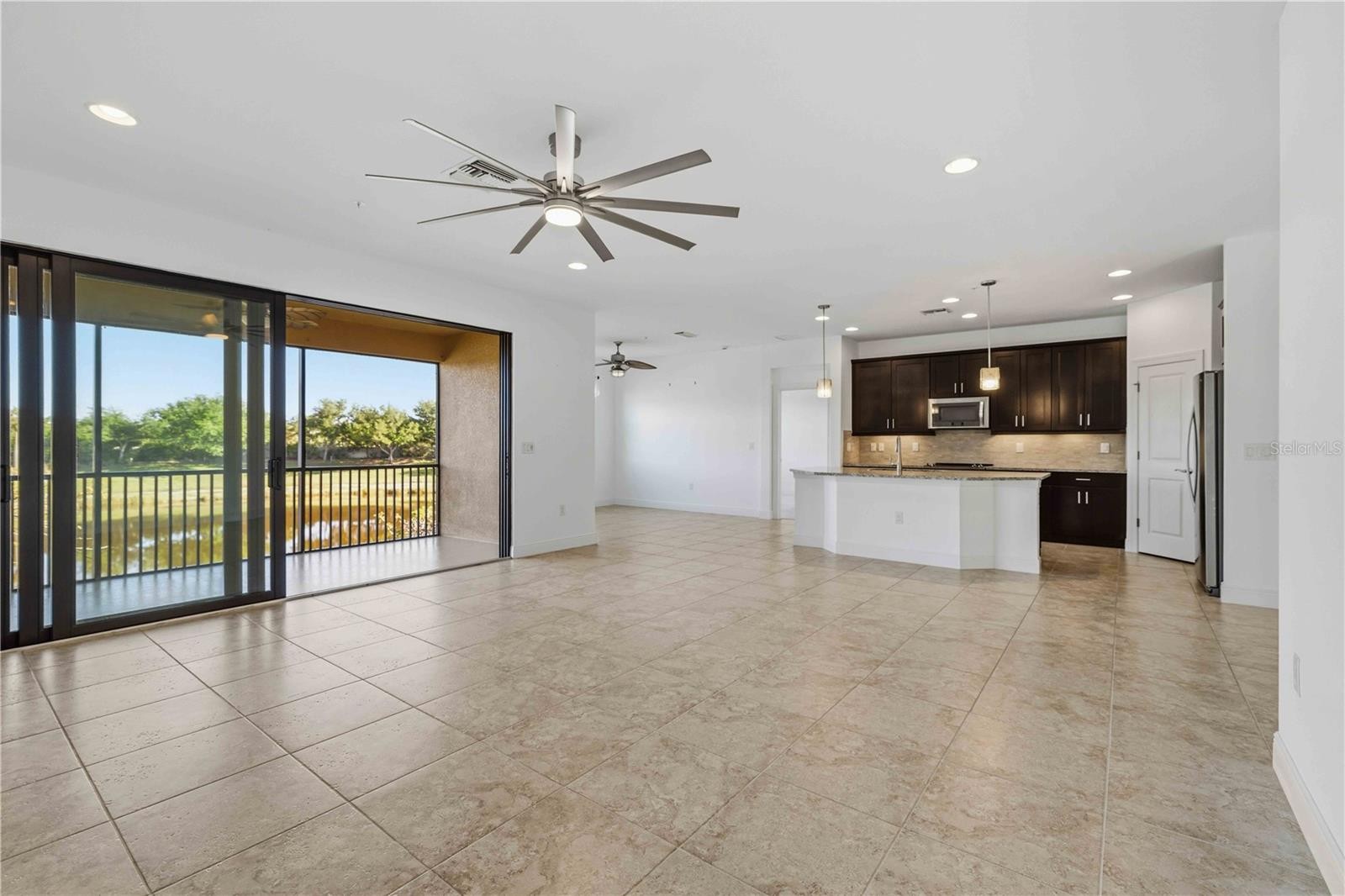 23113 BANBURY WAY #202