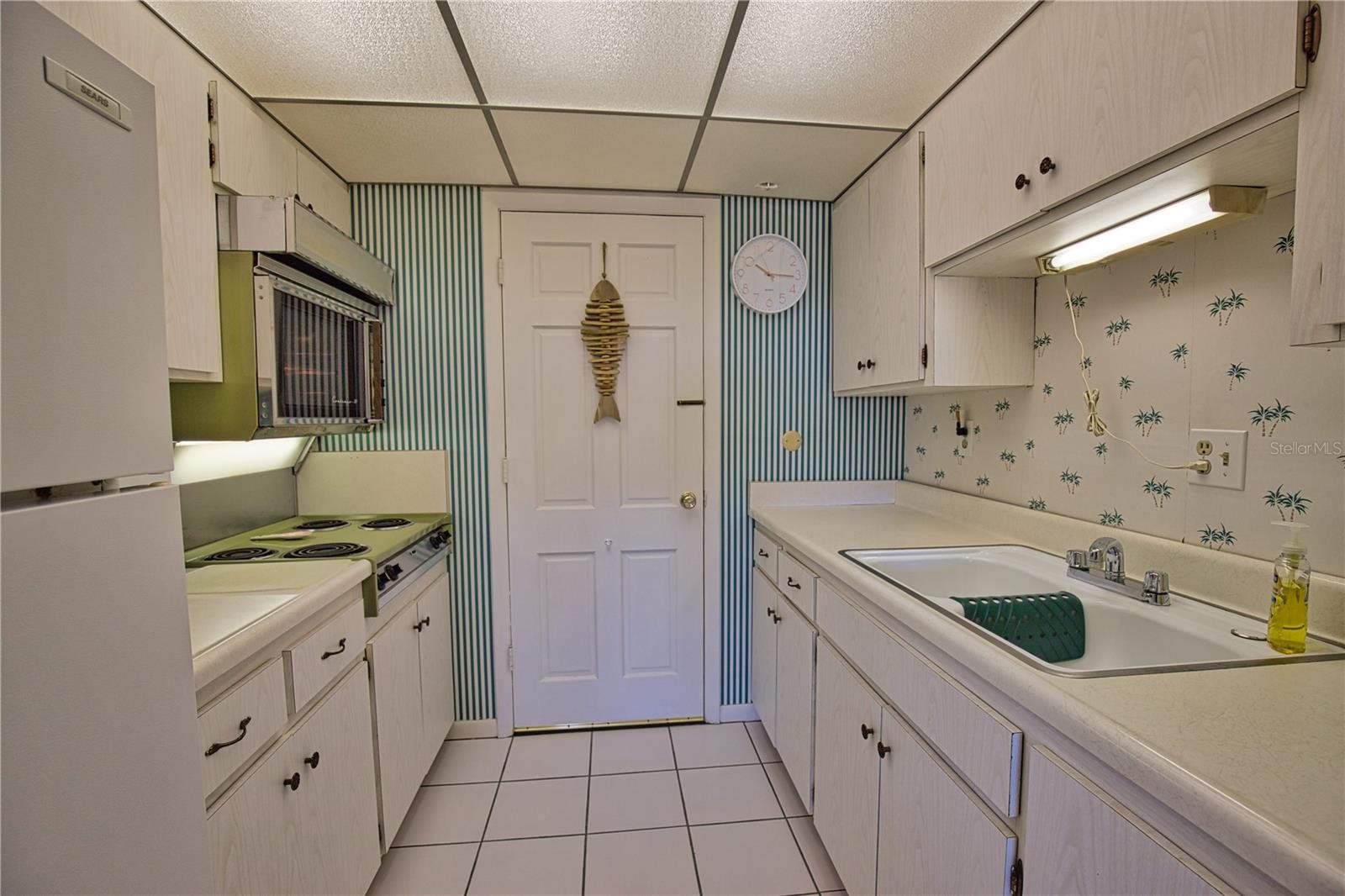 200 N THE ESPLANADE #C-9