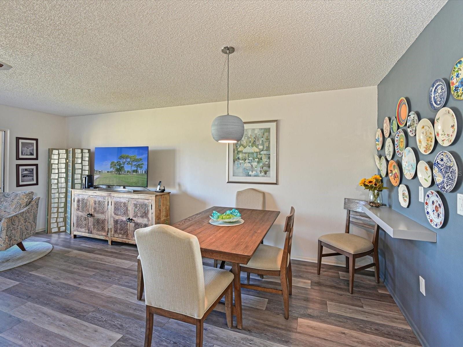 4240 IRONWOOD CIR #206A