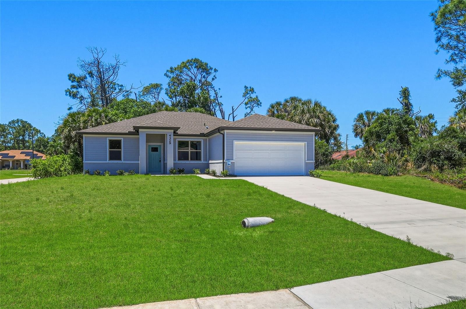 4329 N CHAMBERLAIN BLVD