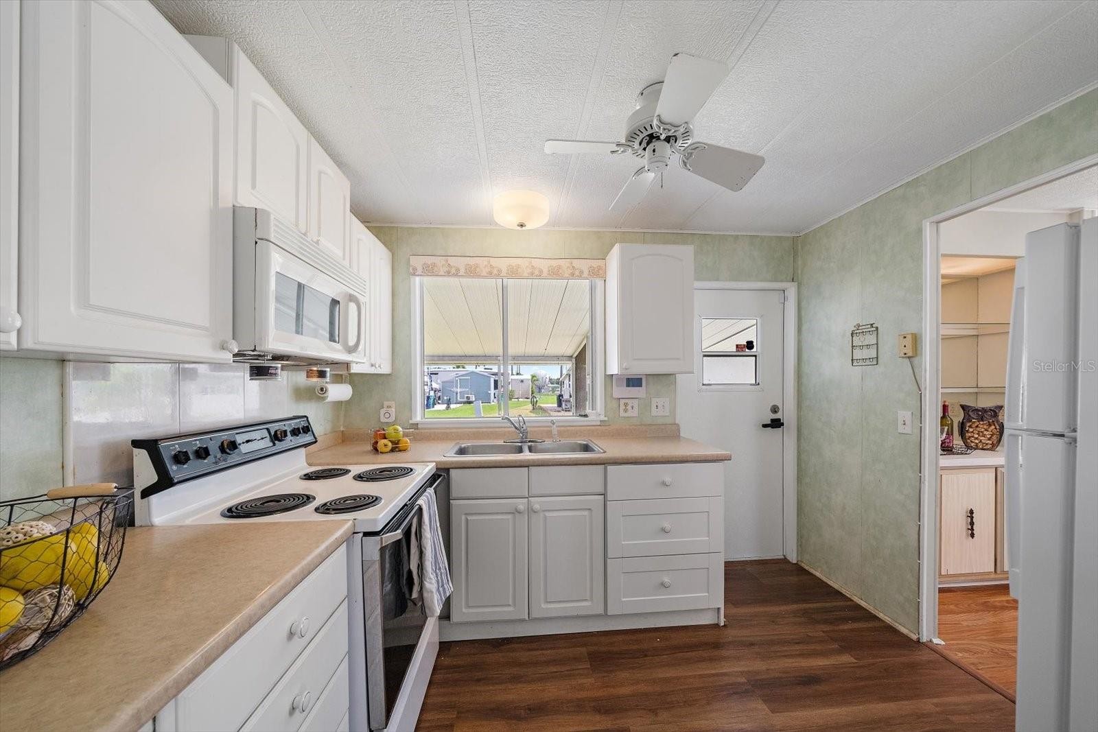 358 TAMPICO DR