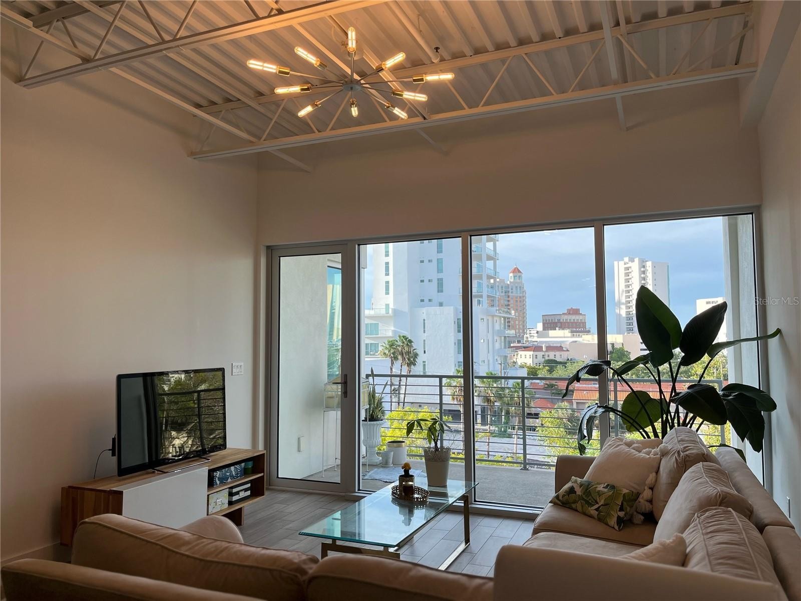 332 COCOANUT ST #507