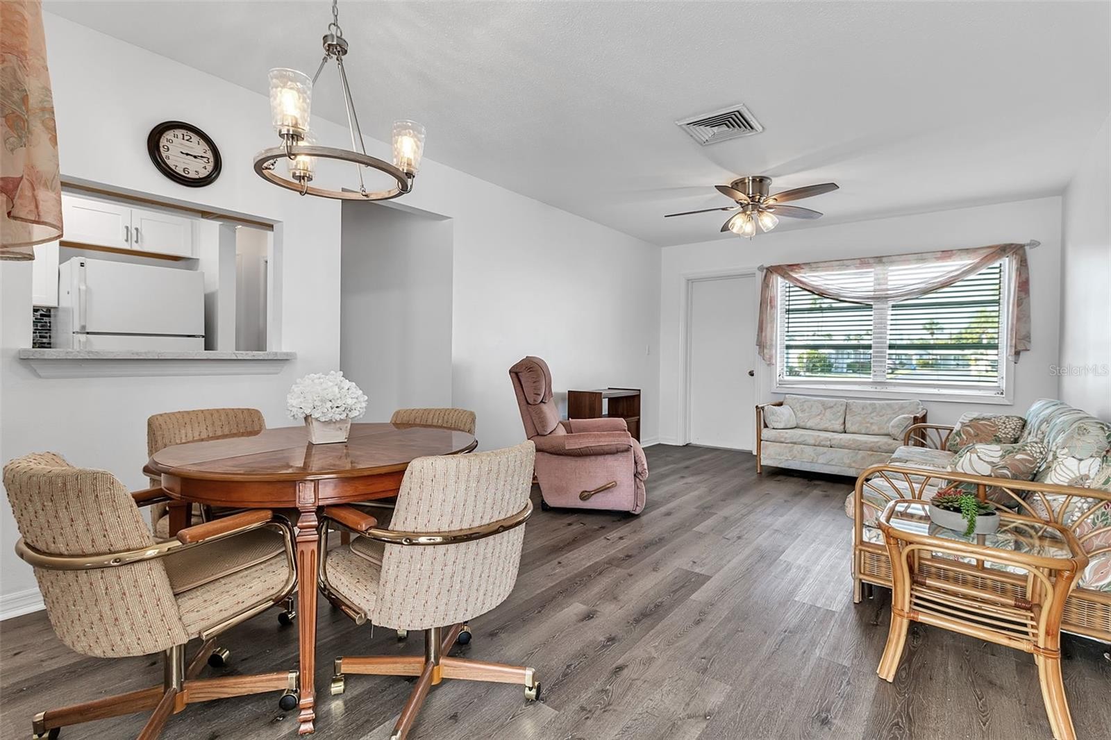 2305 BAYSHORE GARDENS PKWY