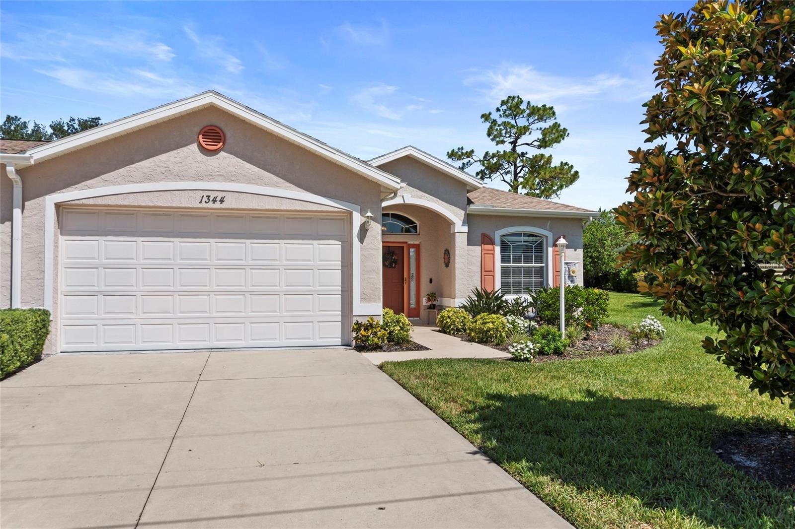 1344 HEDGEWOOD CIR