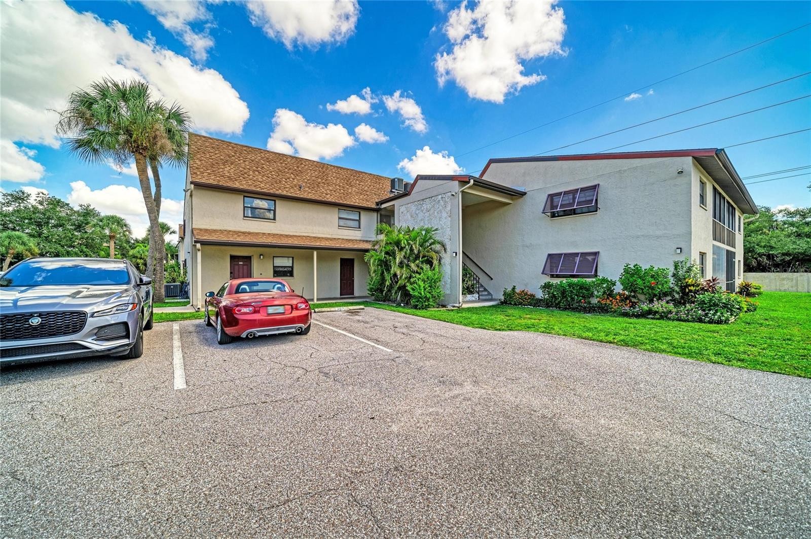 7237 CLOISTER DR #207