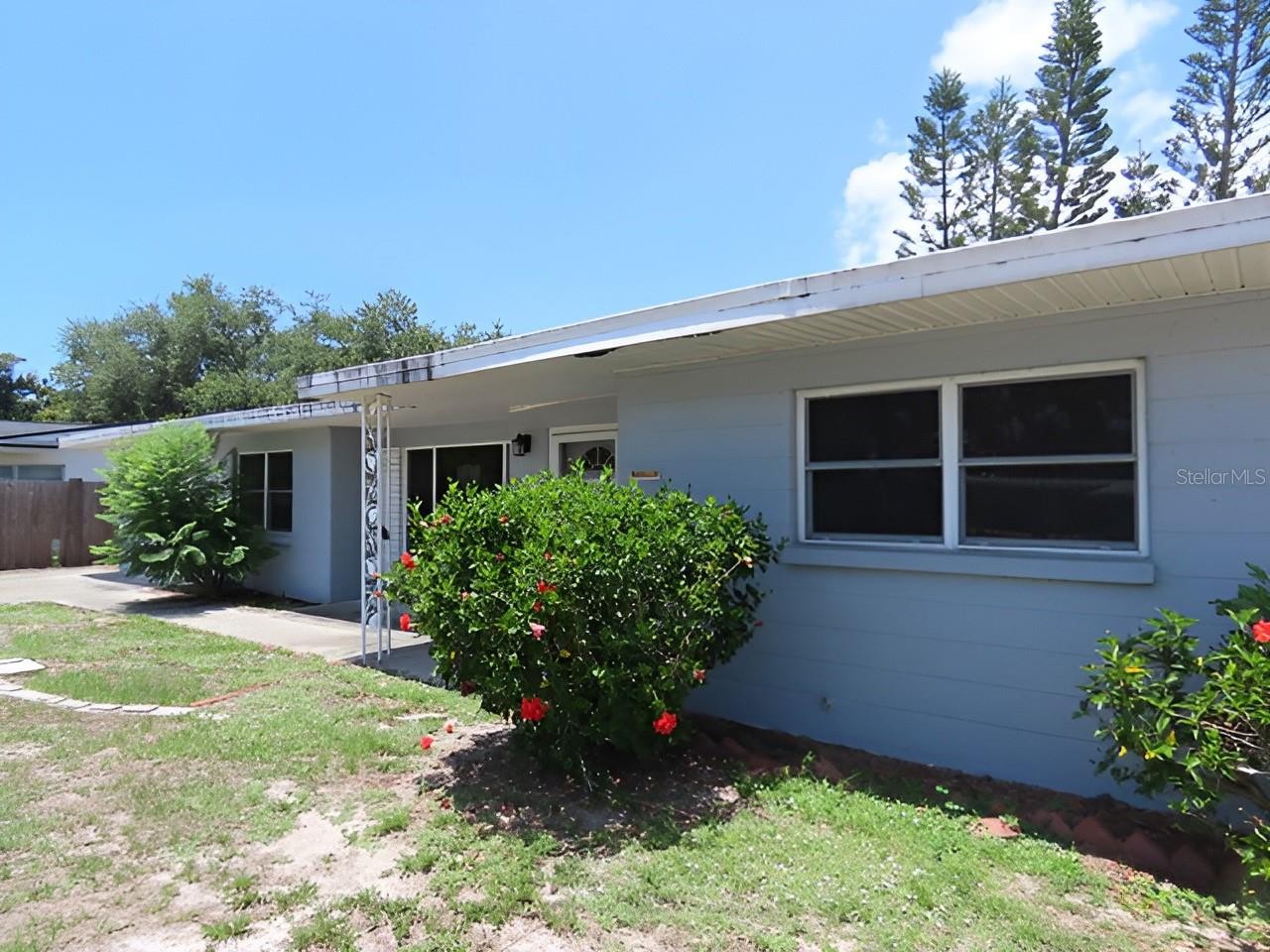 2447 FOSTER LN