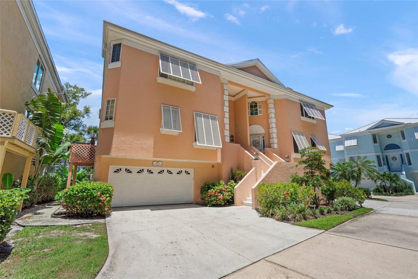 3954 HAMILTON CLUB CIR #14