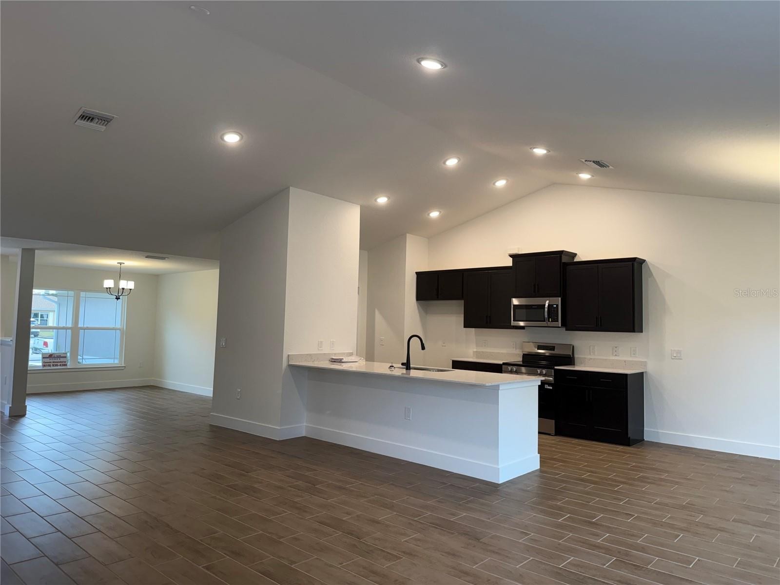 5075 N CRANBERRY BLVD