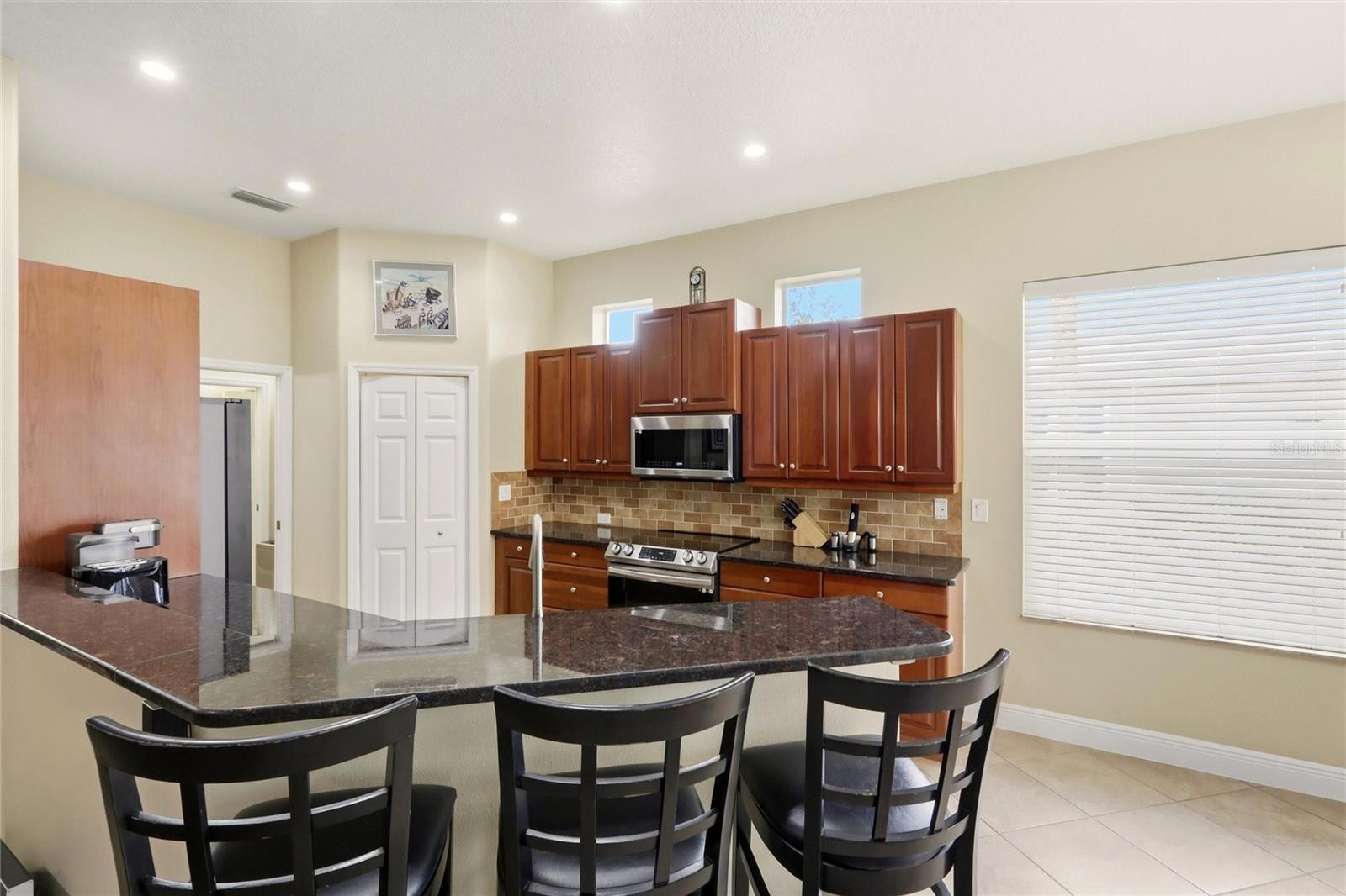 508 FALLBROOK DR