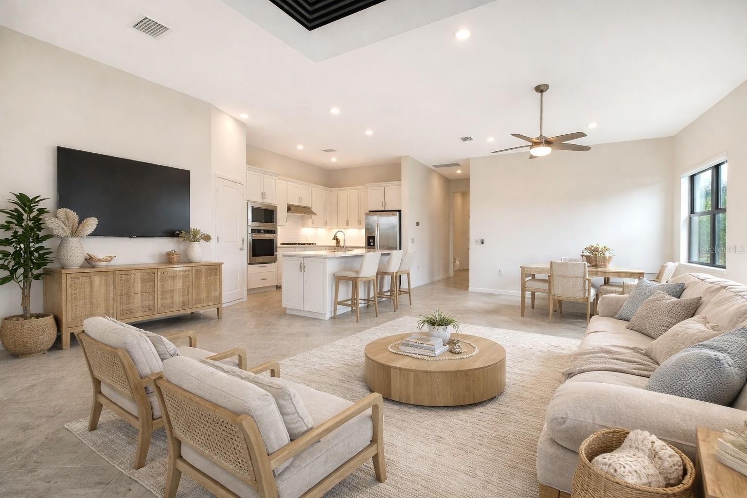 14704 GOLDEN GRASS TER