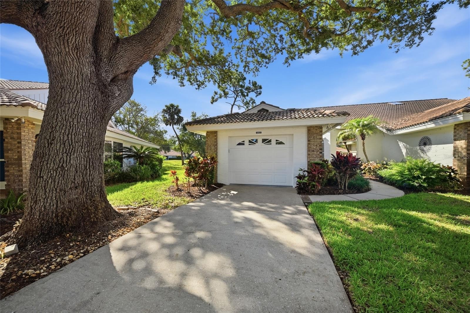 5807 GARDEN LAKES PALM