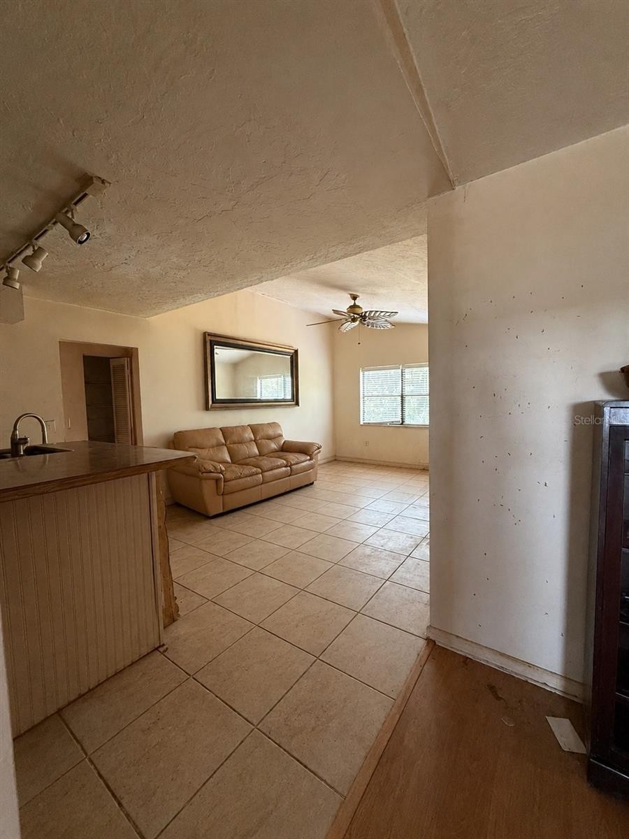 172 SHADY PINE LN