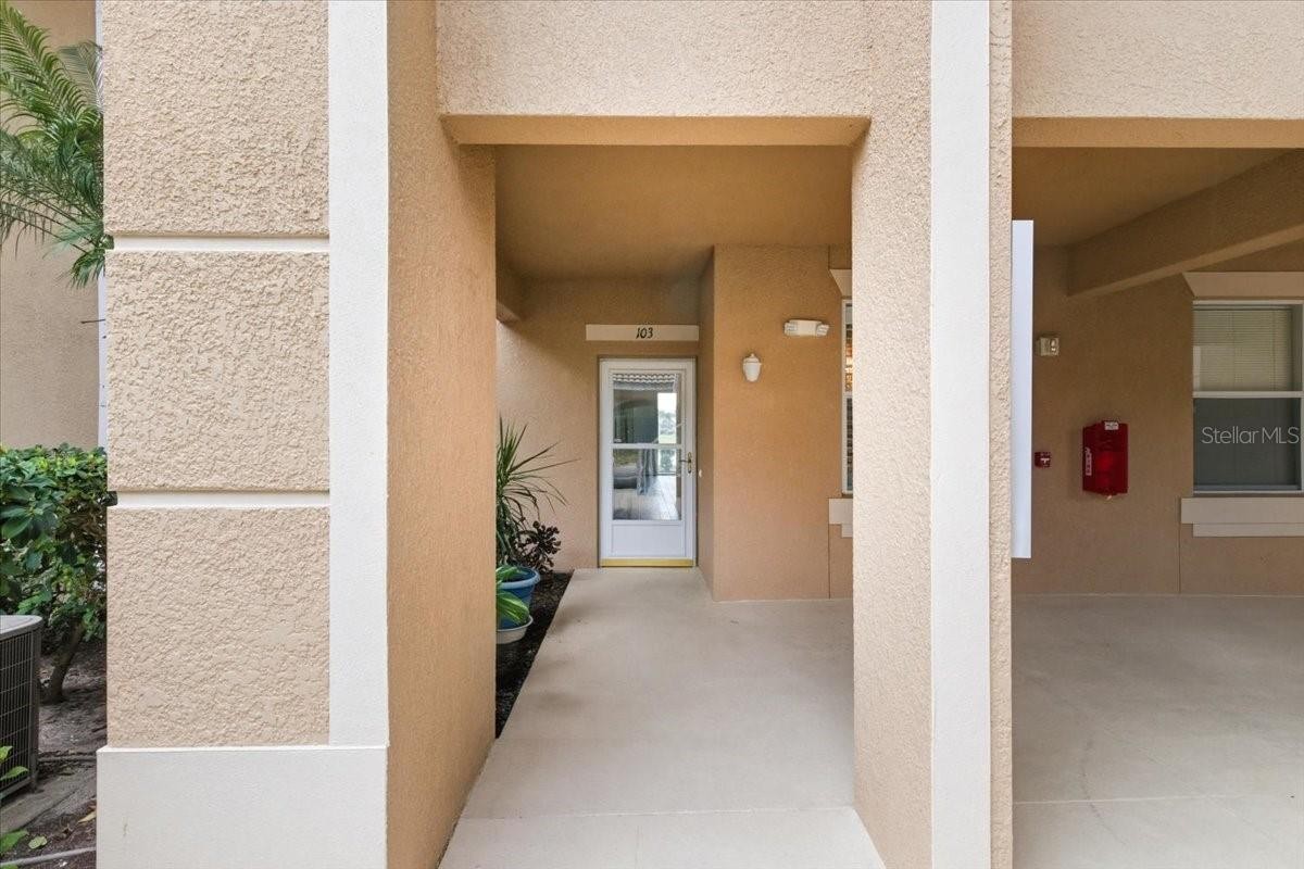 923 FAIRWAYCOVE LN #103