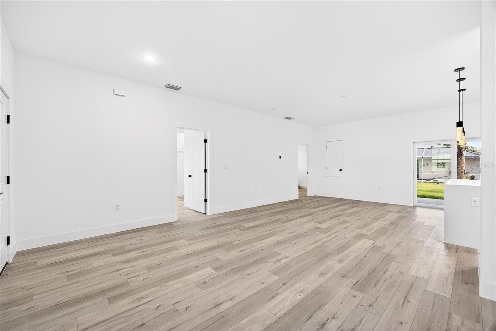 3268 TISHMAN AVE