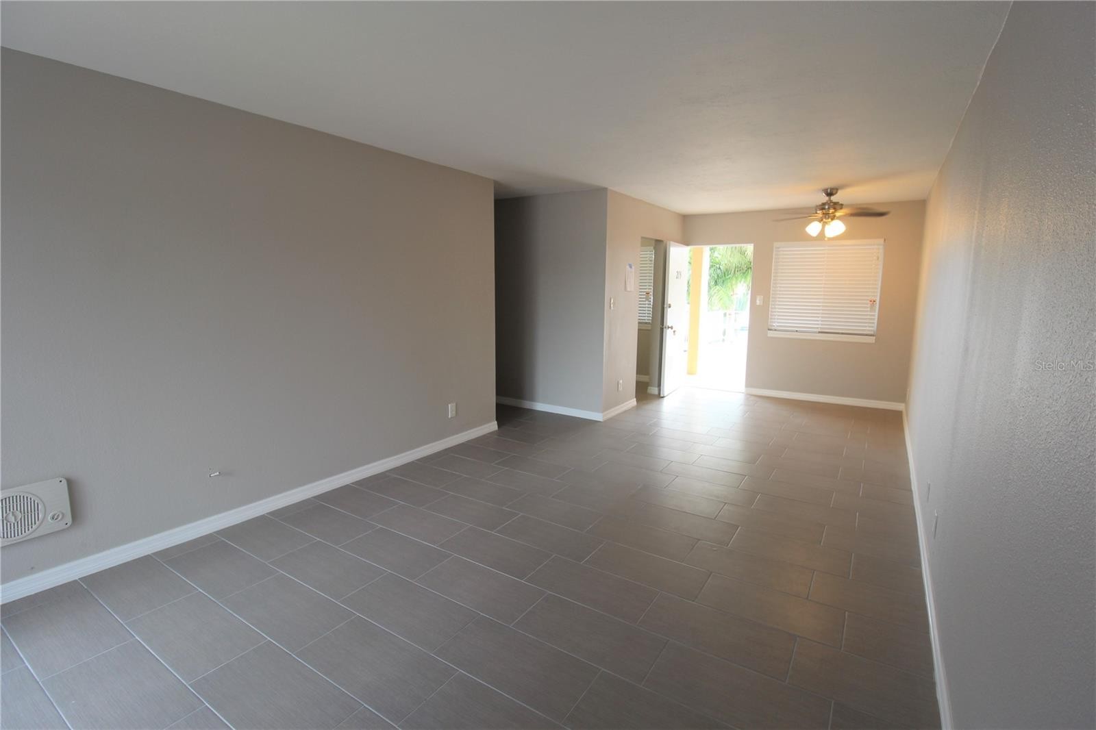 3001 BEE RIDGE RD #215