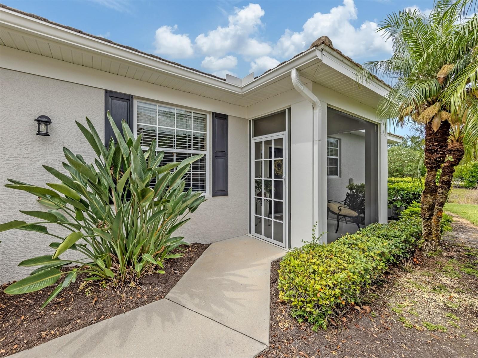 1629 MONARCH DR #1629