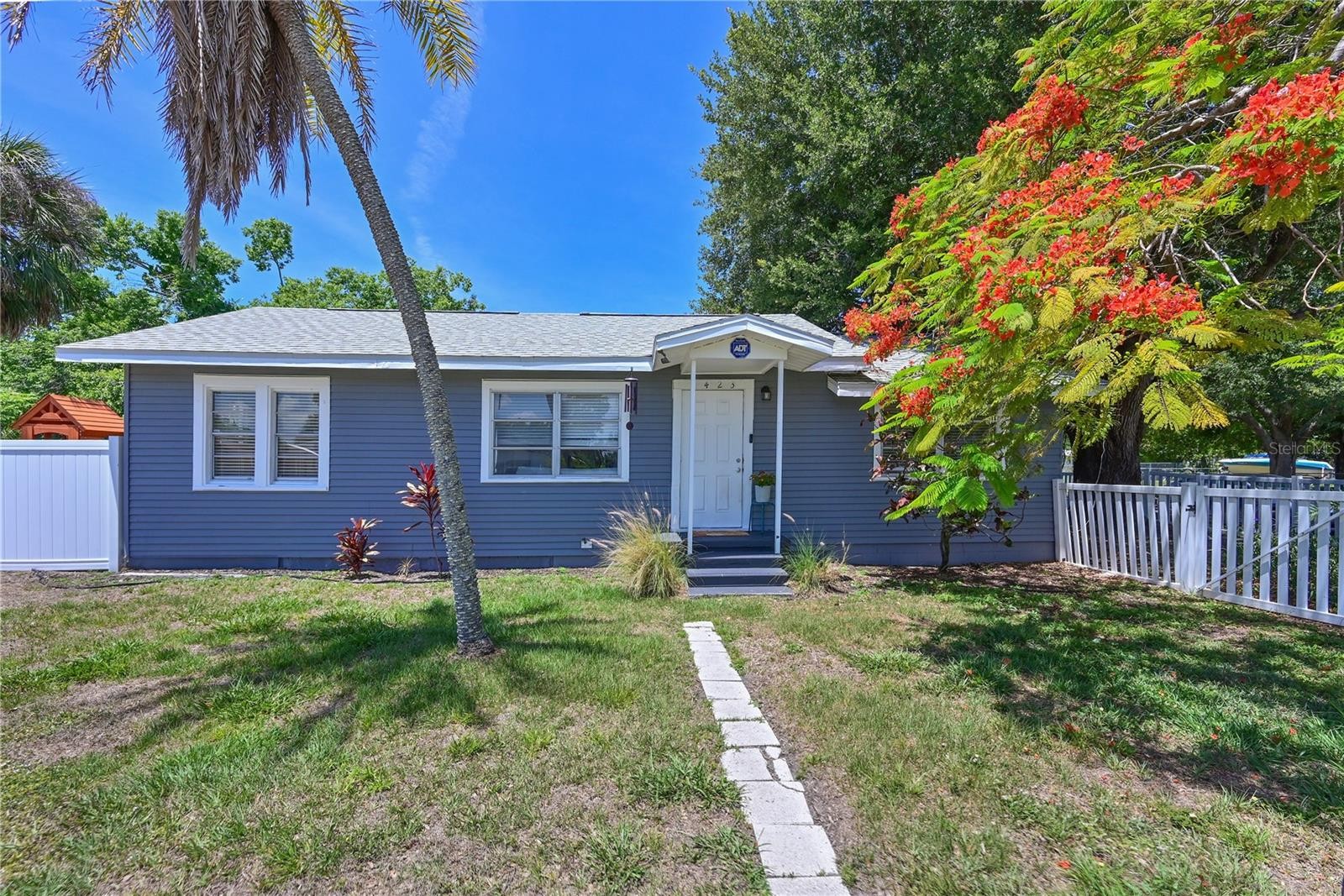 1423 12TH AVE W