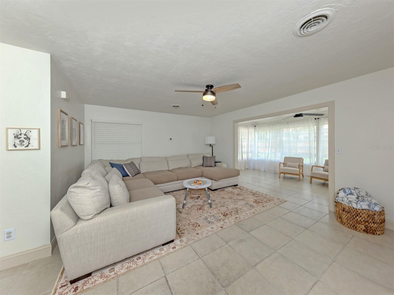 929 CYPRESS AVE