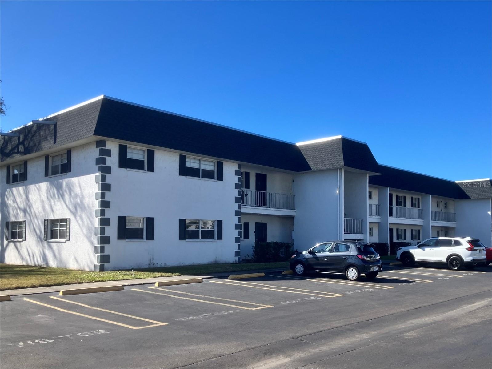 202 47TH AVENUE DR W #332