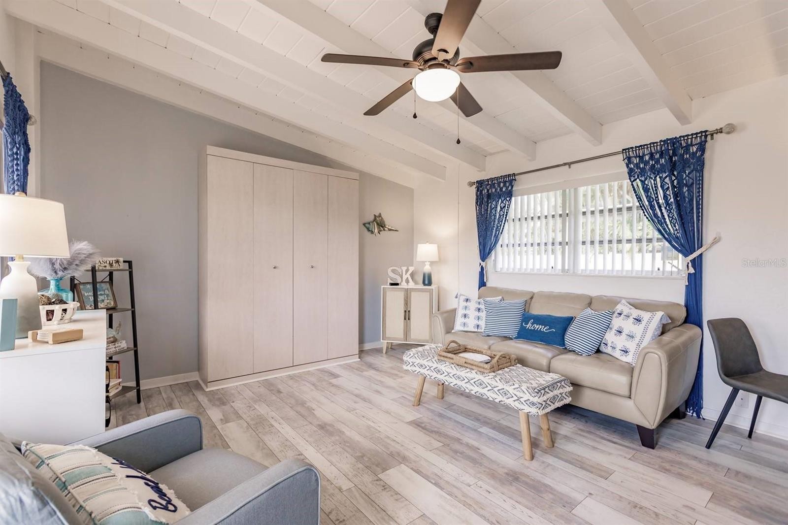 6006 MIDNIGHT PASS RD #10