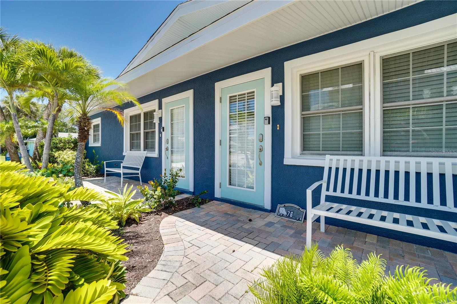 76 N SHORE DR