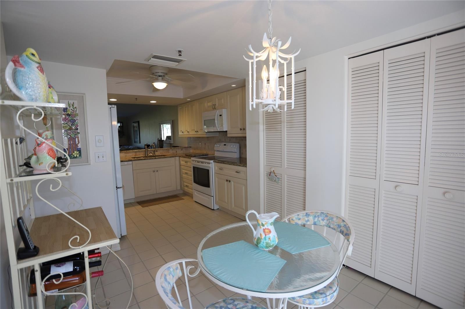 6707 STONE RIVER RD #101