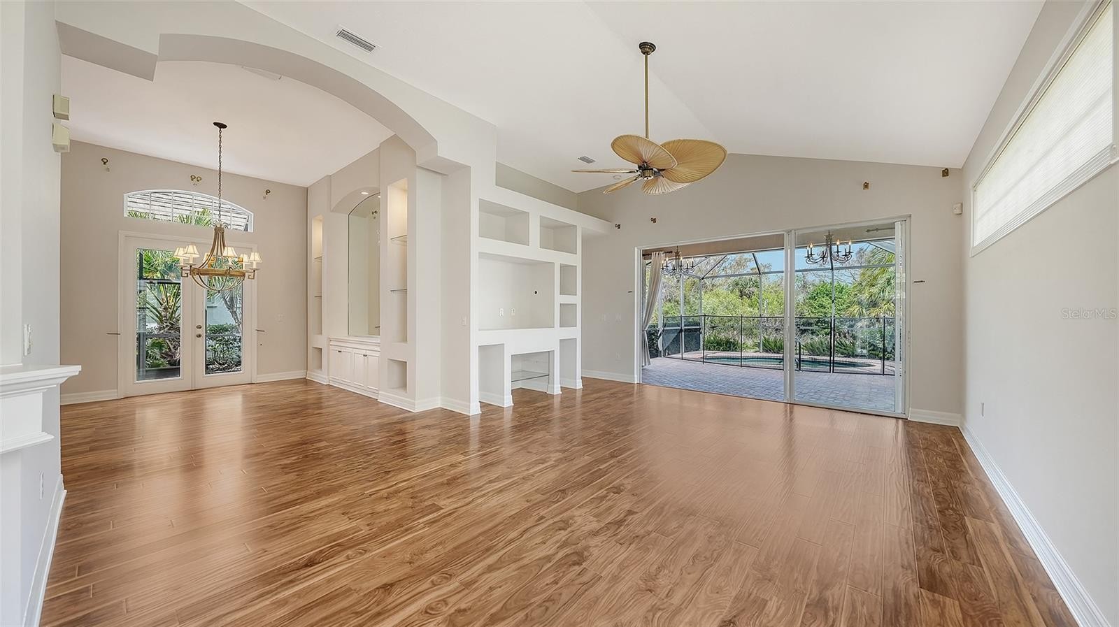 6519 OAKLAND HILLS DR