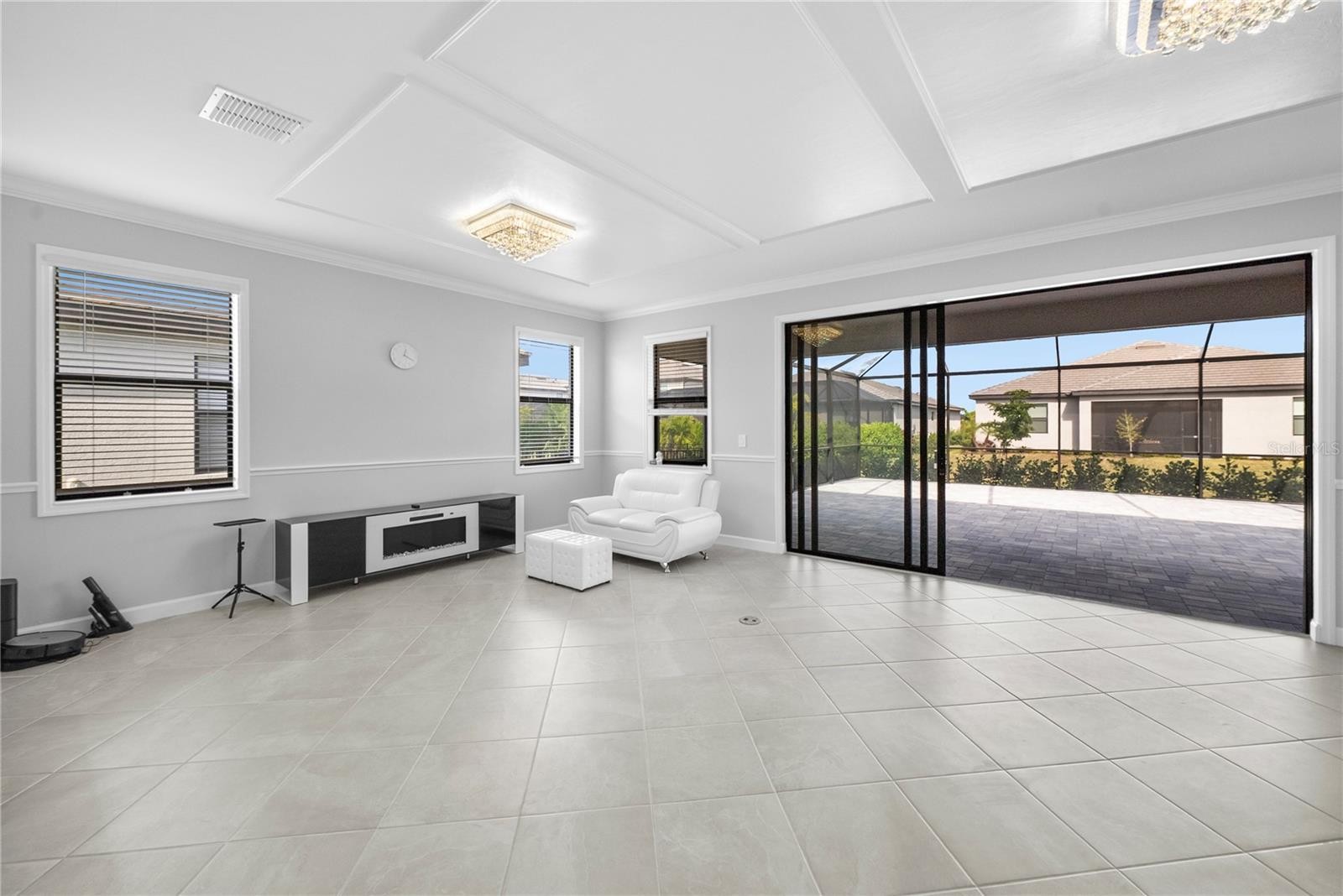 14932 SERENE SHORES LOOP