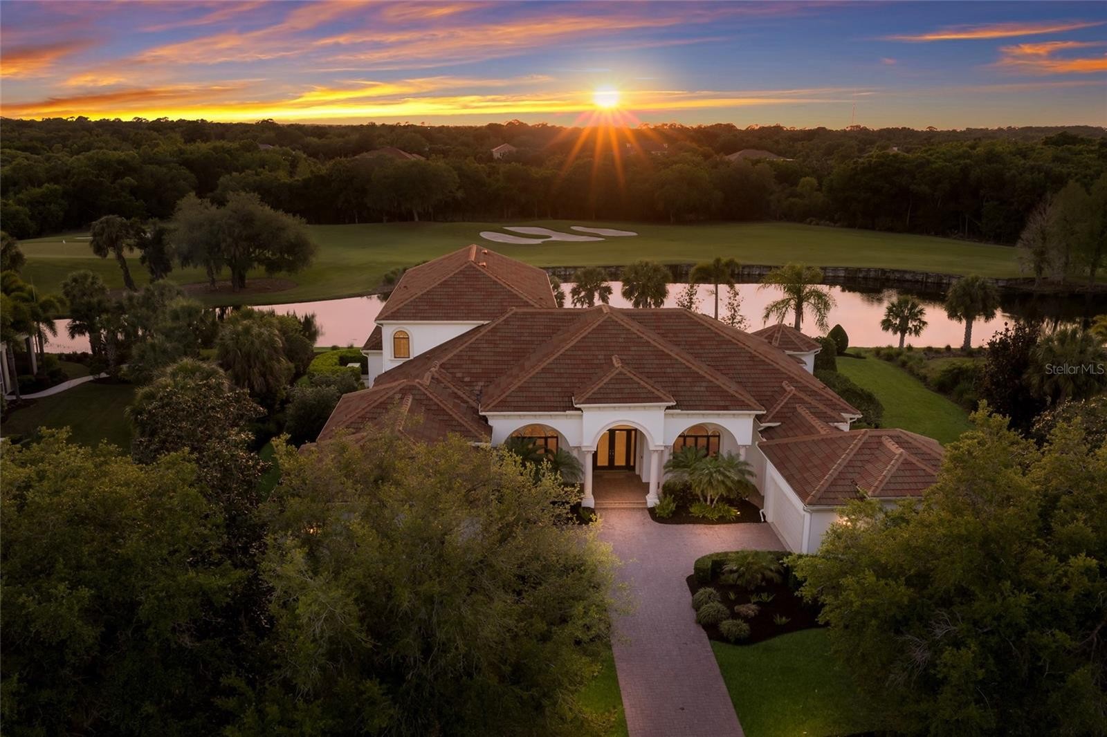 3809 FOUNDERS CLUB DR