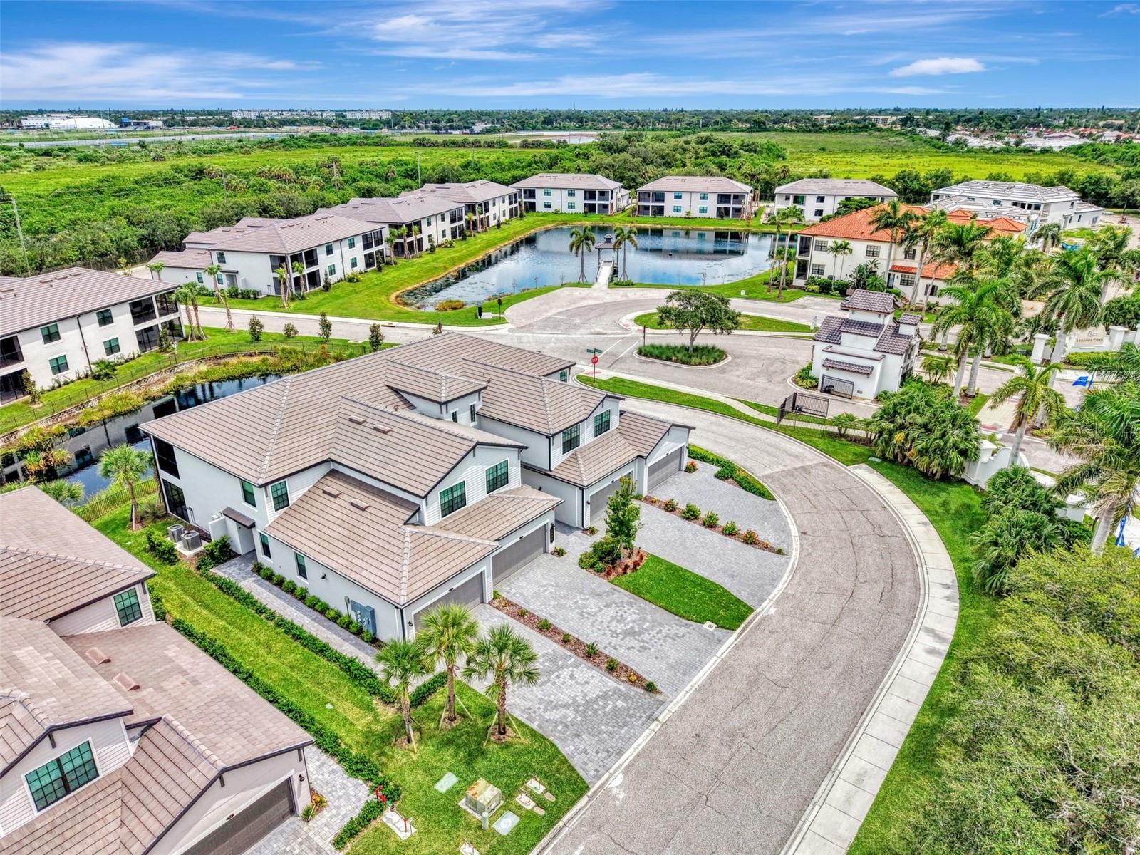 5632 SUMMIT POINTE CIR #104