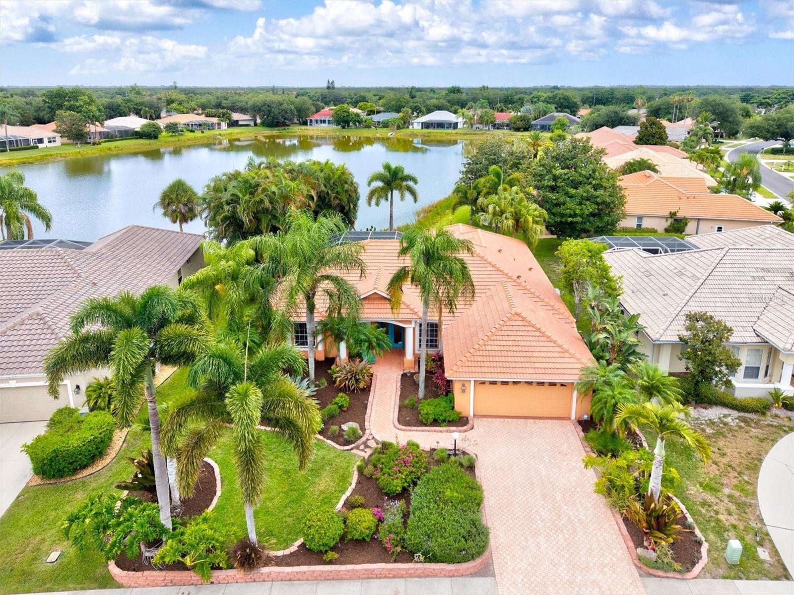 4860 CEDAR OAK WAY