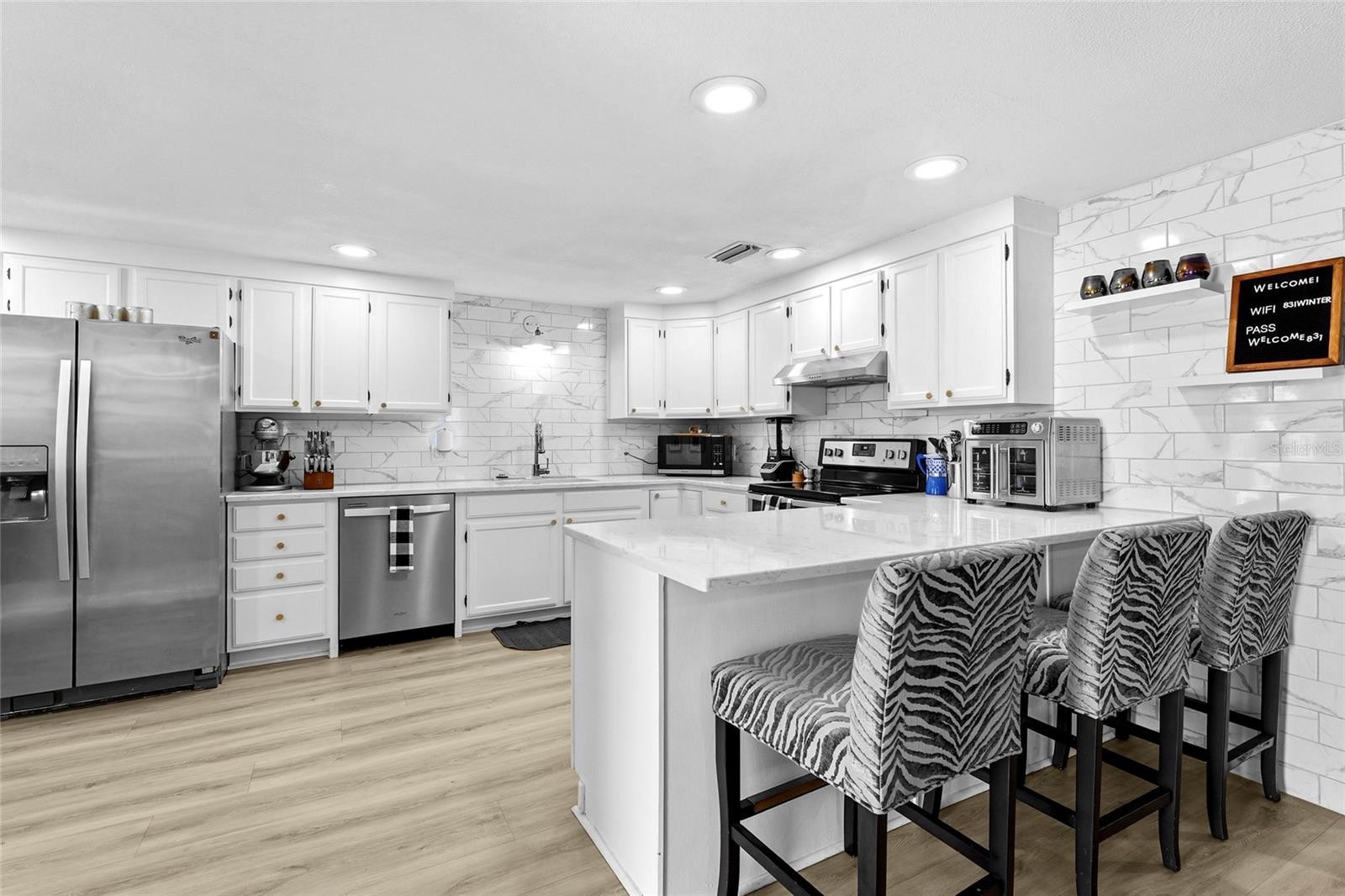 831 WINTER GARDEN DR