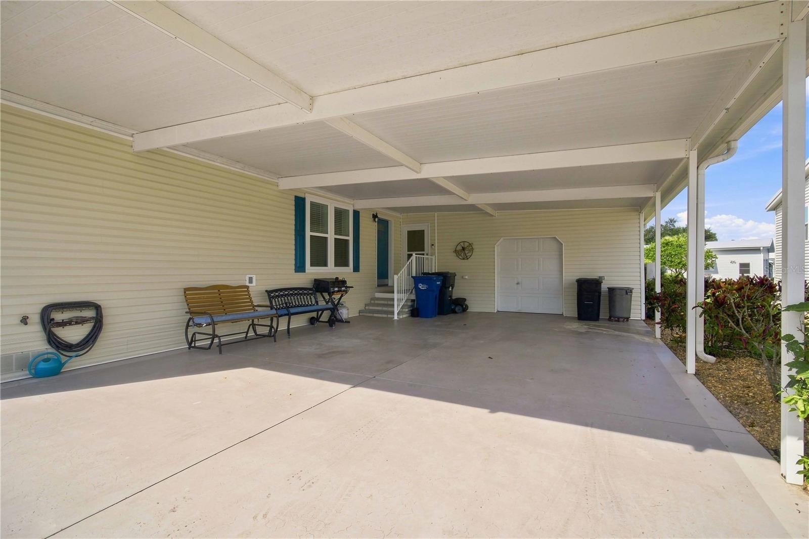 8429 CASTLE GARDEN RD