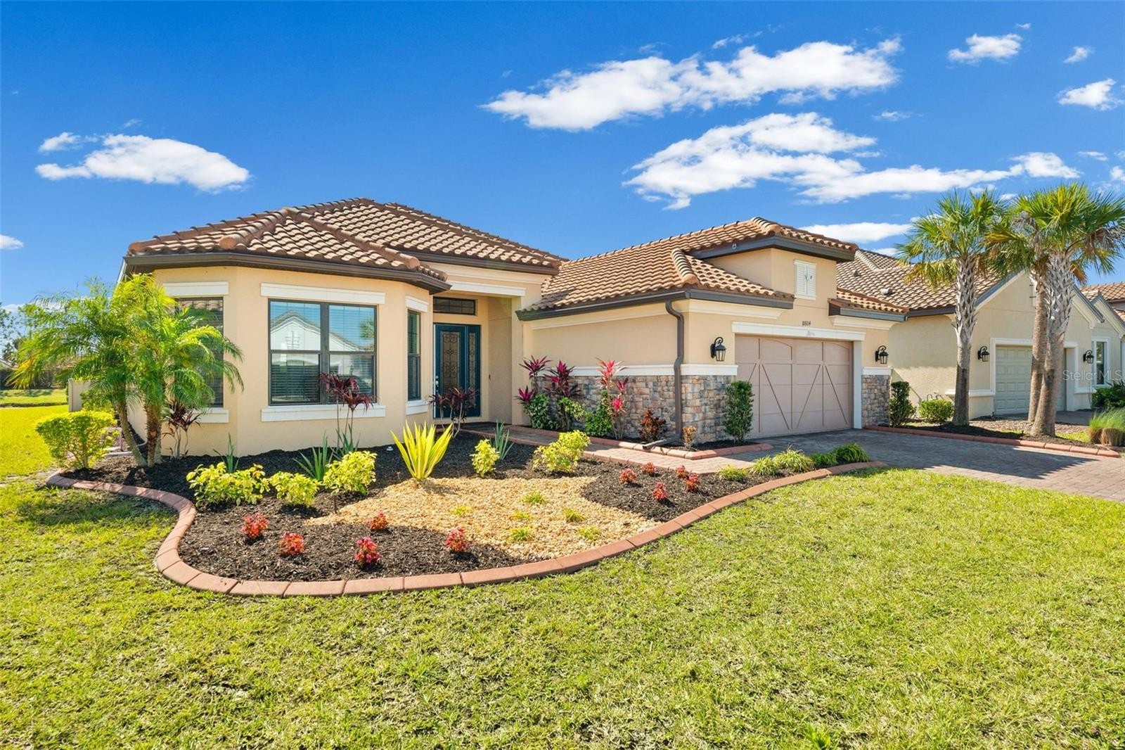 10604 WICKER PARK PL