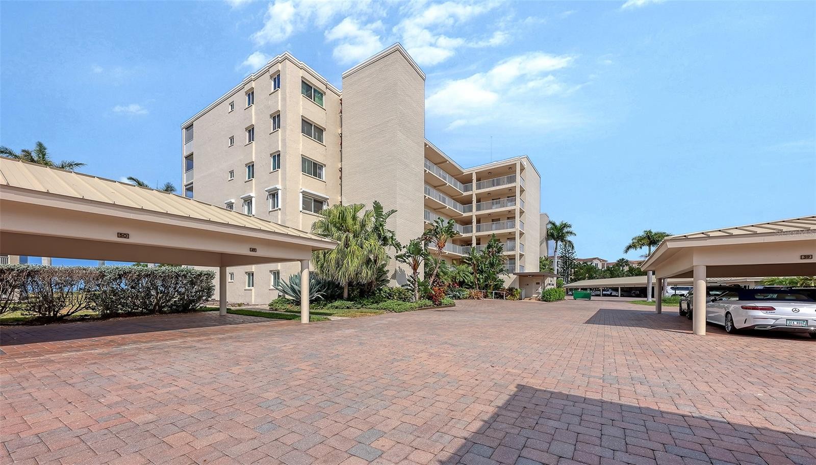 4825 GULF OF MEXICO DR #504