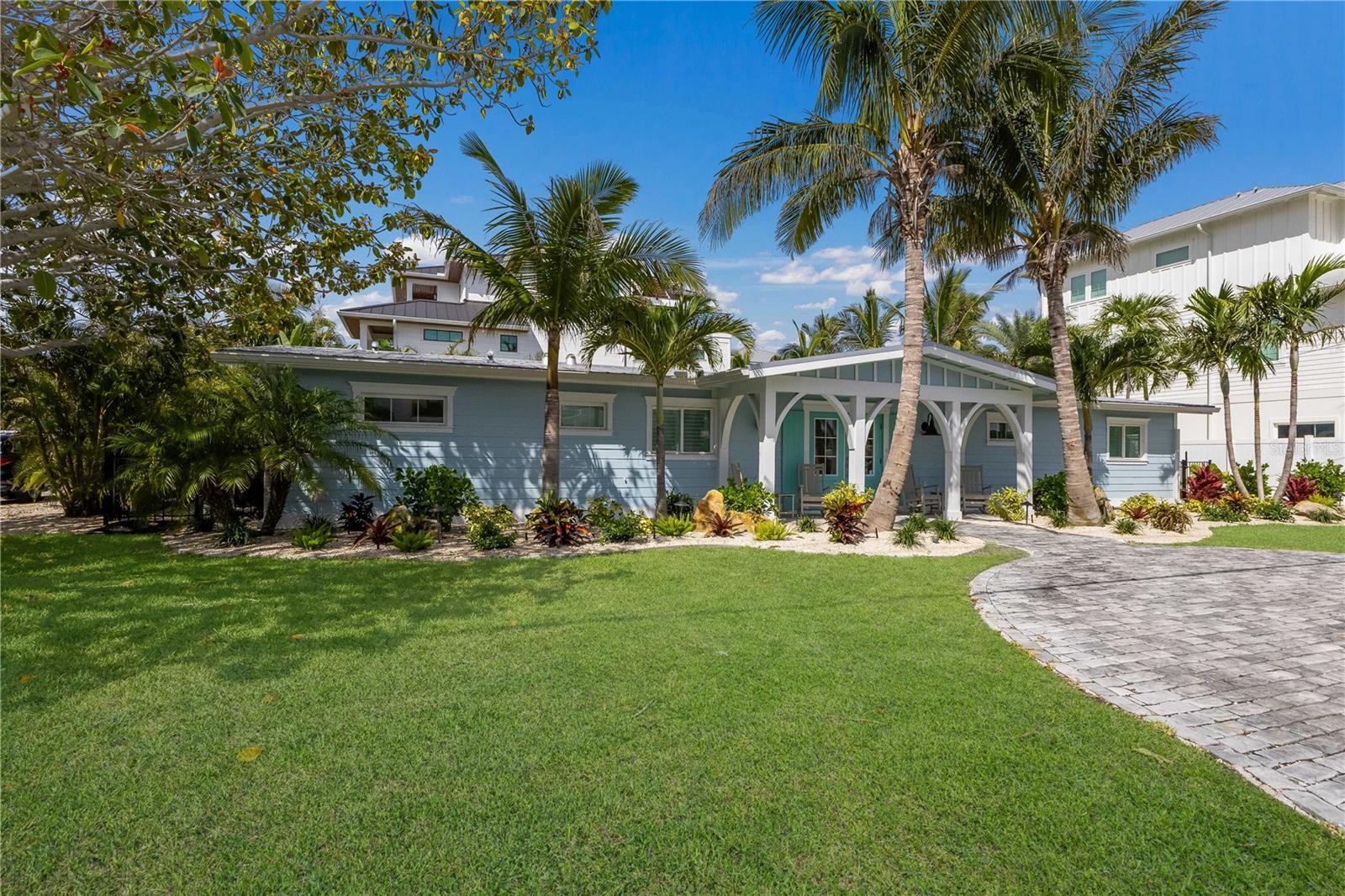 401 N SHORE DR