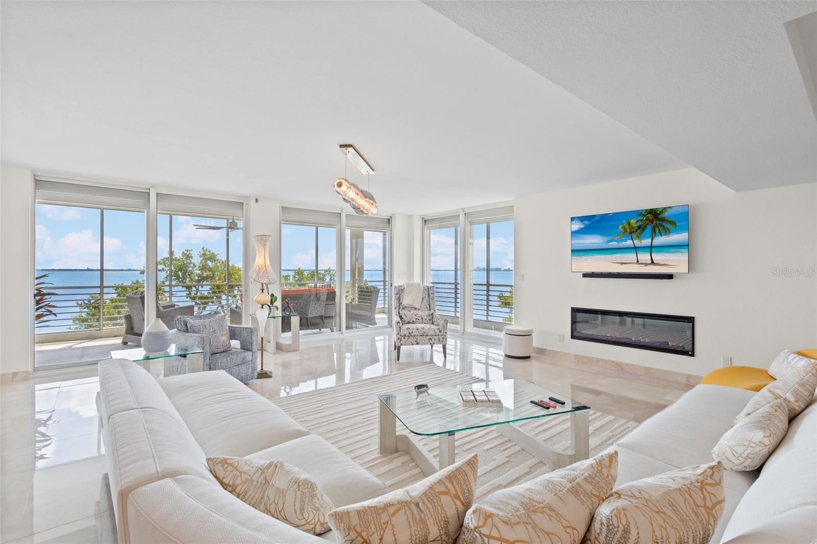 2450 HARBOURSIDE DR #244